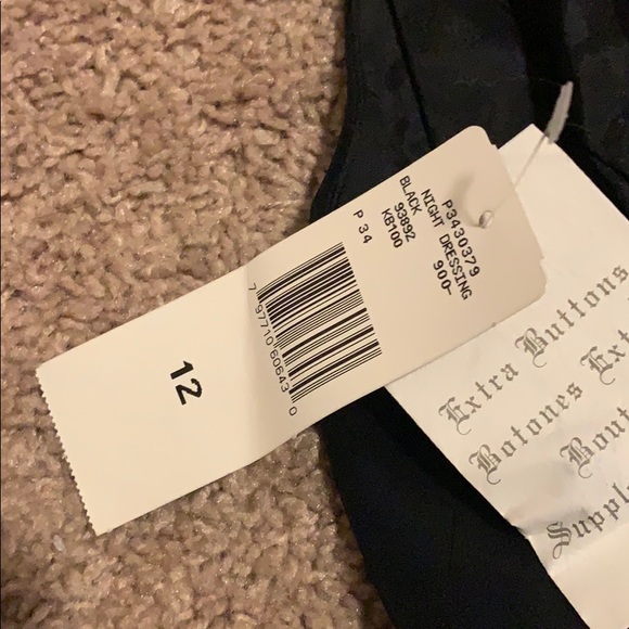 Black dress - Picture 4 of 4